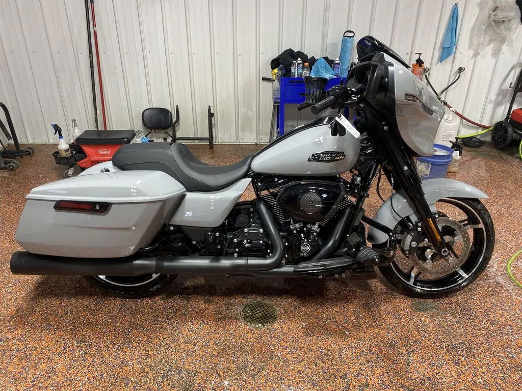 2024 Harley-Davidson Street Glide