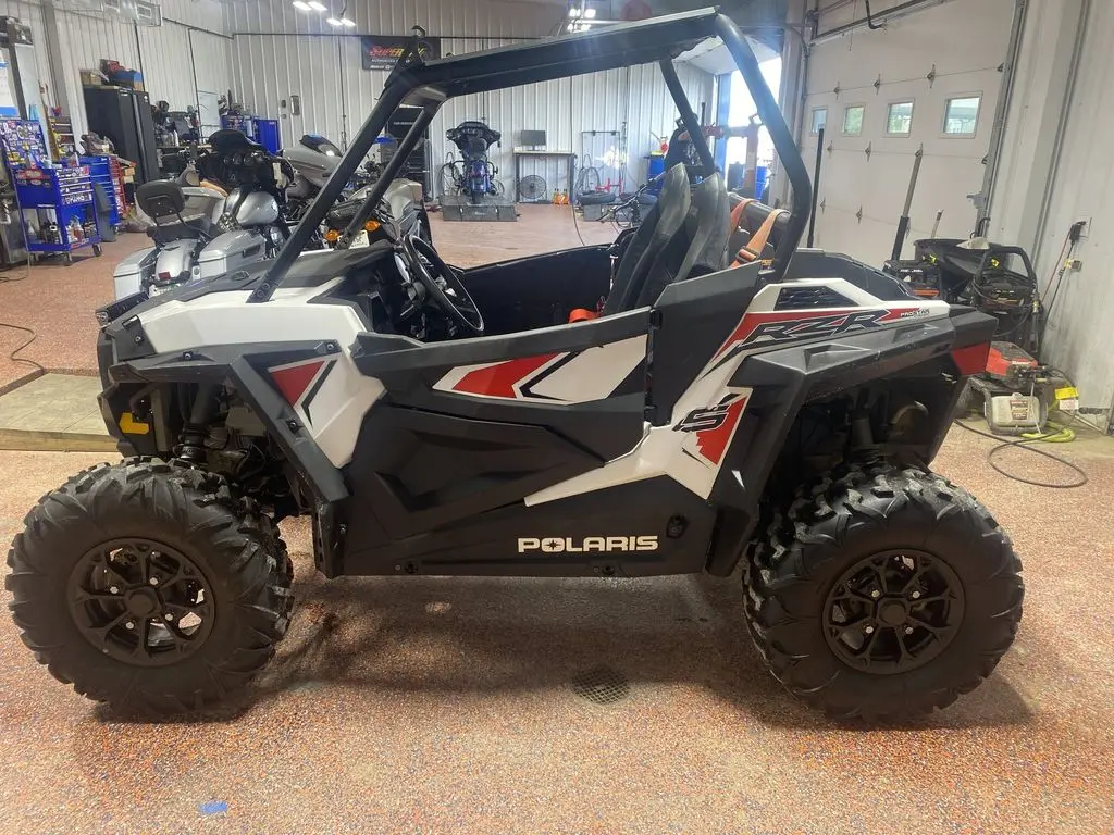 2019 Polaris RZR S 900