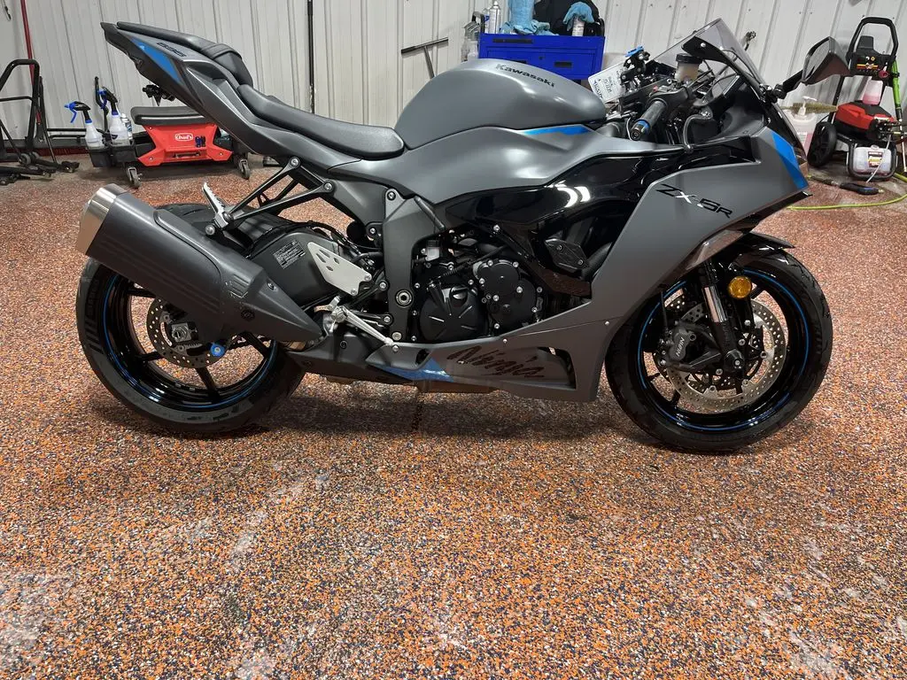 2025 Kawasaki Ninja ZX-6R