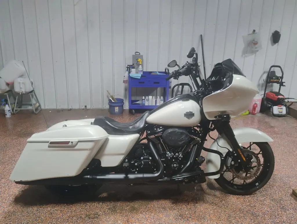 2022 Harley-Davidson Road Glide Special