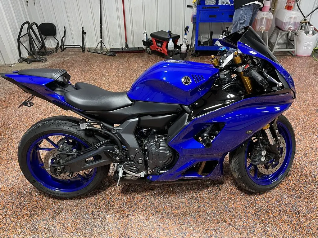 2025 Yamaha YZF-R7