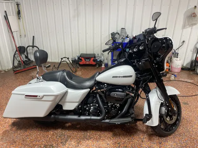 2020 Harley-Davidson Street Glide Special