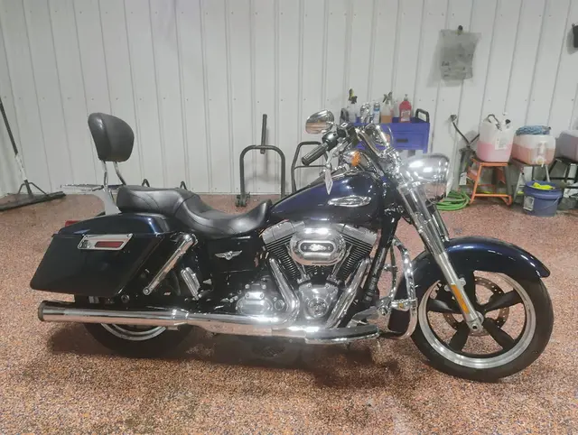 2013 Harley-Davidson FLD - Dyna Switchback