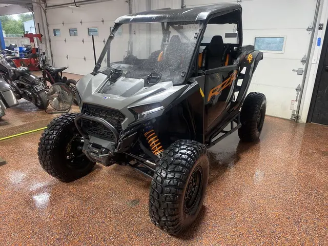 2024 Polaris RZR XP 1000 Premium