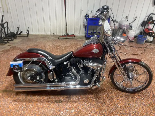 2004 Harley-Davidson FXSTI