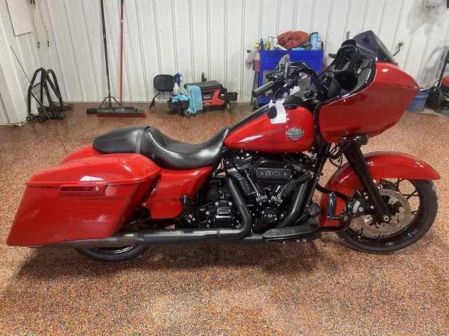 2022 Harley-Davidson Road Glide Special