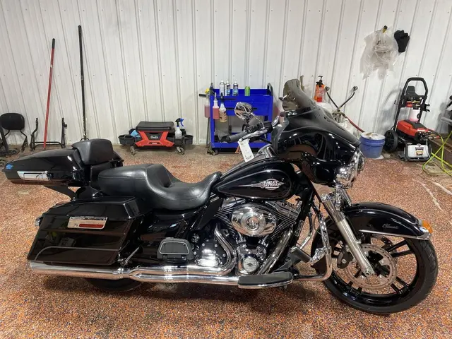 2012 Harley-Davidson FLHTC - Electra Glide Classic