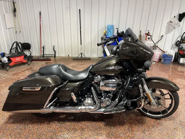 2021 Harley-Davidson Street Glide