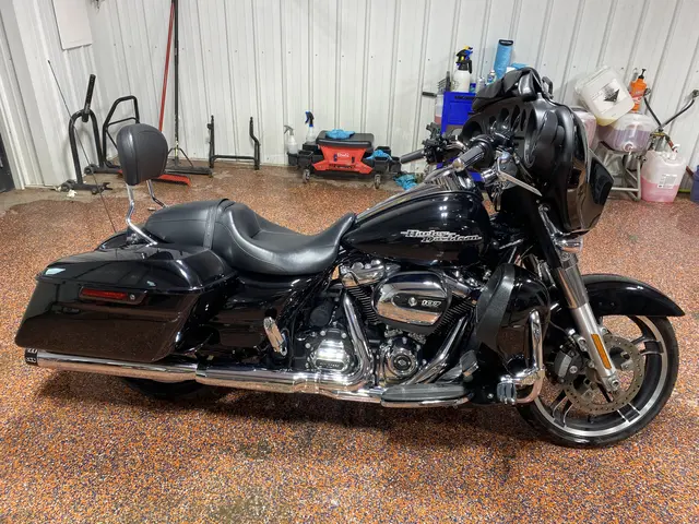 2017 Harley-Davidson Street Glide
