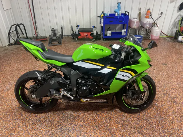 2025 Kawasaki Ninja ZX-6R