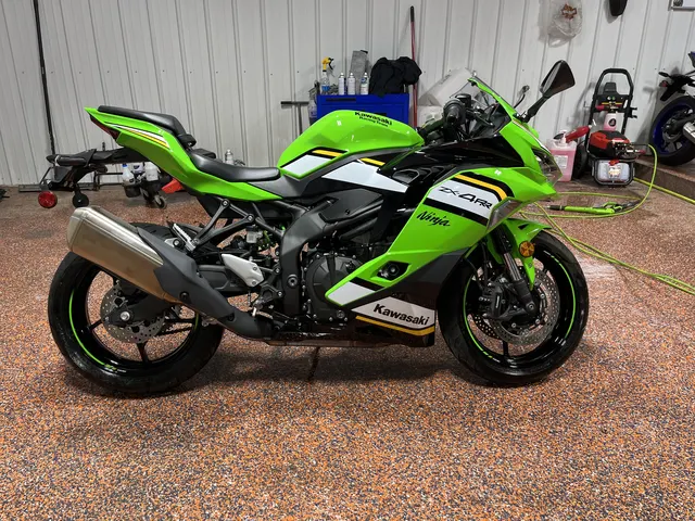 2025 Kawasaki Ninja ZX400