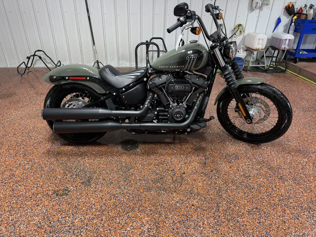 2021 Harley-Davidson Softail Street Bob 114