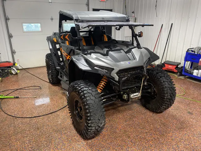 2024 Polaris RZR XP 1000 Premium, M Titanium