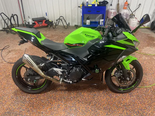2022 Kawasaki Ninja 400 ABS