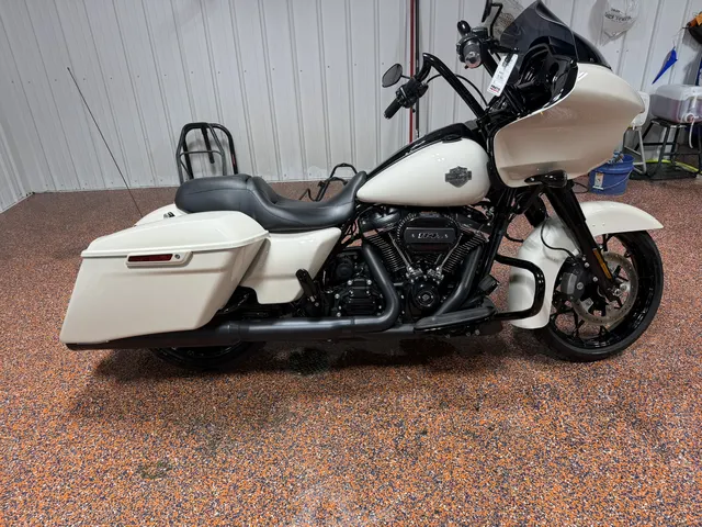 2022 Harley-Davidson Road Glide Special