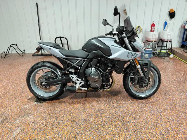 2024 Suzuki GSX-8S