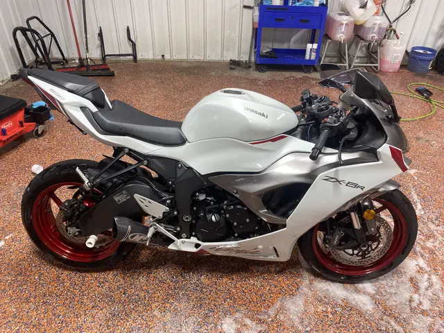 2024 Kawasaki Ninja ZX-6R