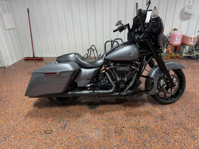 2021 Harley-Davidson Street Glide Special